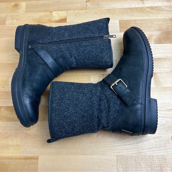 UGG Robbie Waterproof Leather Motorcycle Boots Women's US Size 7 - Picture 9 of 16